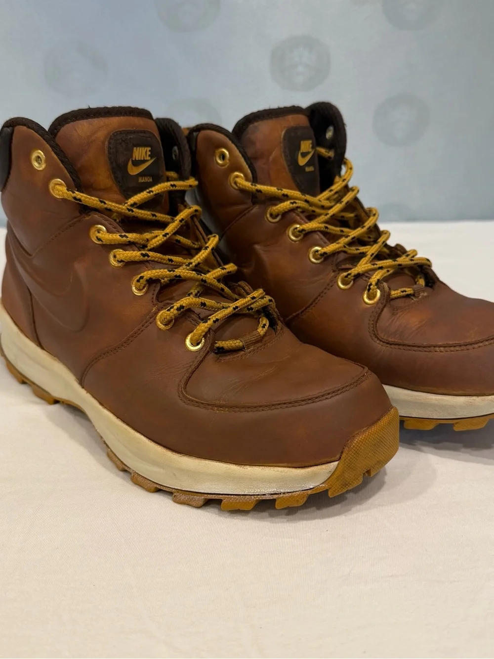 Men's Nike Manoa Trail Boots Manoadoame Size 9 Rugged Hiking Sneakers